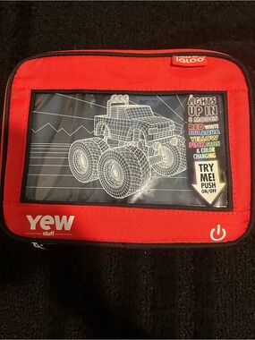 Igloo Red Travel Light-Up Kids Lunch Box